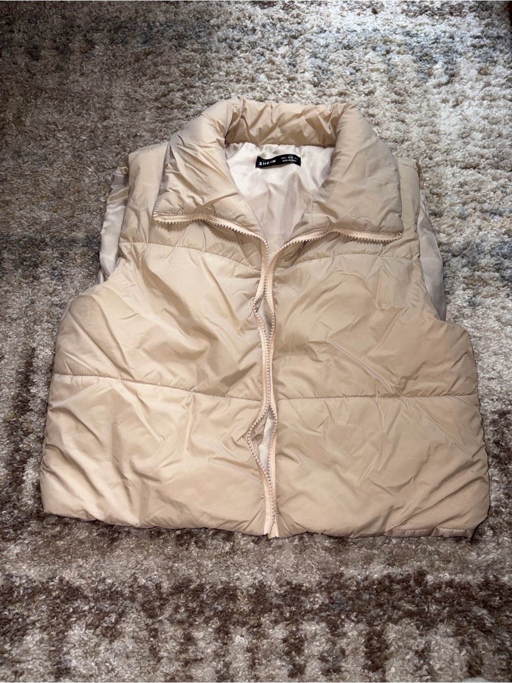 SHEIN Light Beige Puffer Vest